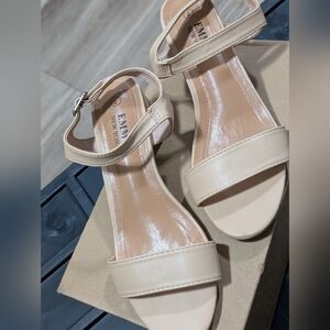 Elegant Beige Sandals